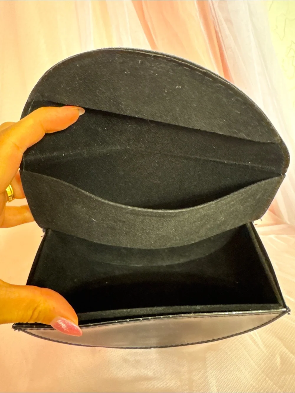 👛Marc by Marc Jacobs Black Leather Portable Hard Case for Glasses/Sunglasses